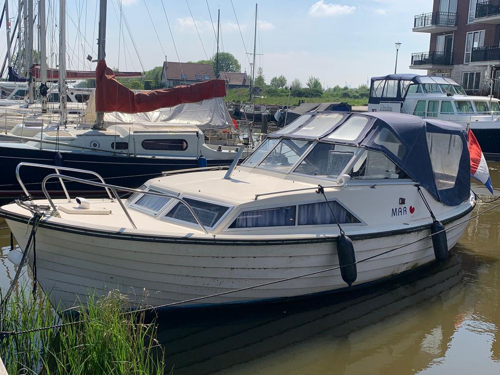 Spitsgatter Joda 23 met GPS en nieuwe fishfinder, Ophalen, Gebruikt, Diesel, Polyester
