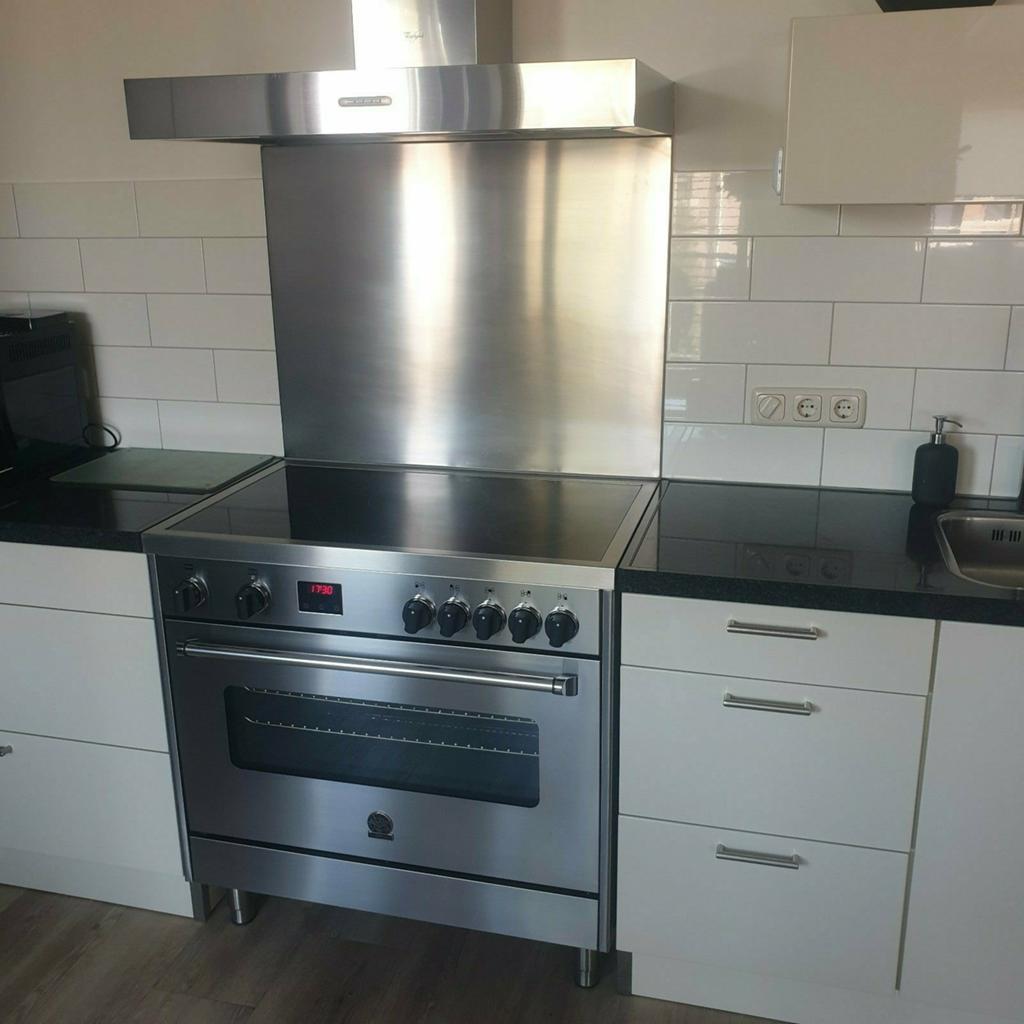 Jonge inductiefornuis 90cm, Witgoed en Apparatuur, Fornuizen, Ophalen, 60 cm of meer, Gas, Vrijstaand
