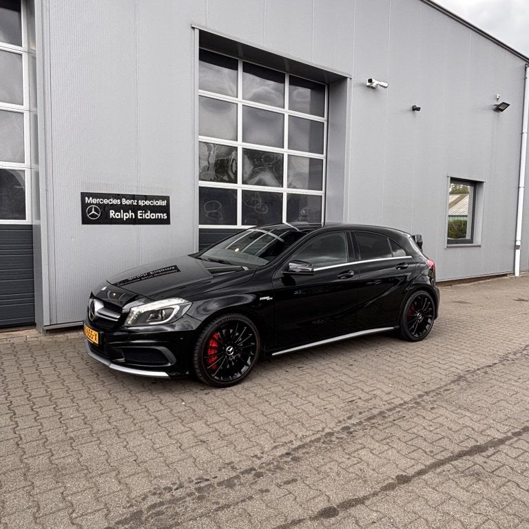 Mercedes-Benz A-Klasse AMG 45 4MATIC Ed. 1 (bj 2013), Auto's, Automaat, Gebruikt, 4 cilinders, Zwart