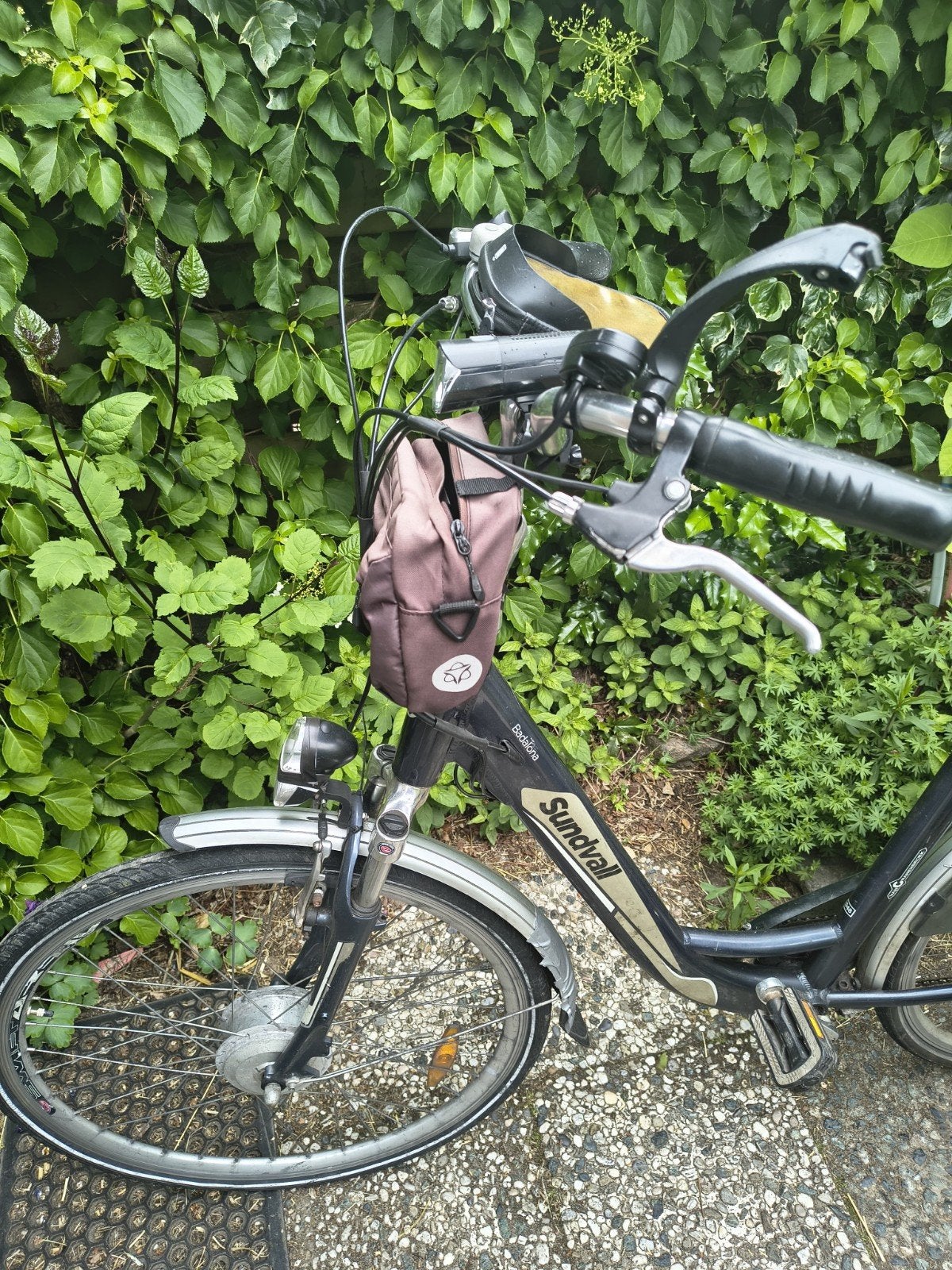 Mooi sundvall 28 icn elektrische fiets  
 Accu moet wel elke, Fietsen en Brommers, Ophalen, Gebruikt, Minder dan 30 km per accu