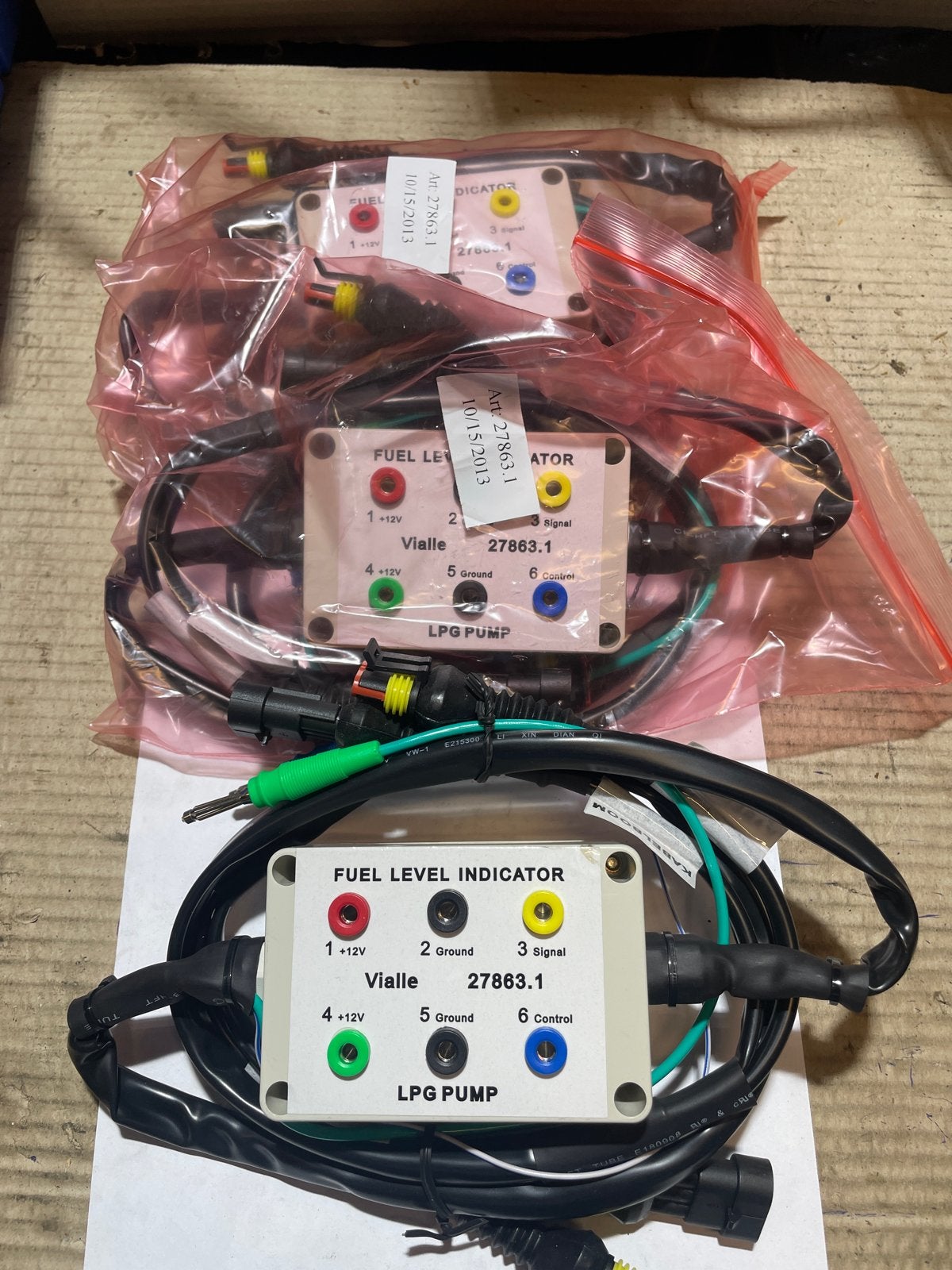 2 st Vialle LPG Tankinhoudsmeter (TIM) Testkastje 27863.1, Ophalen, Nieuw