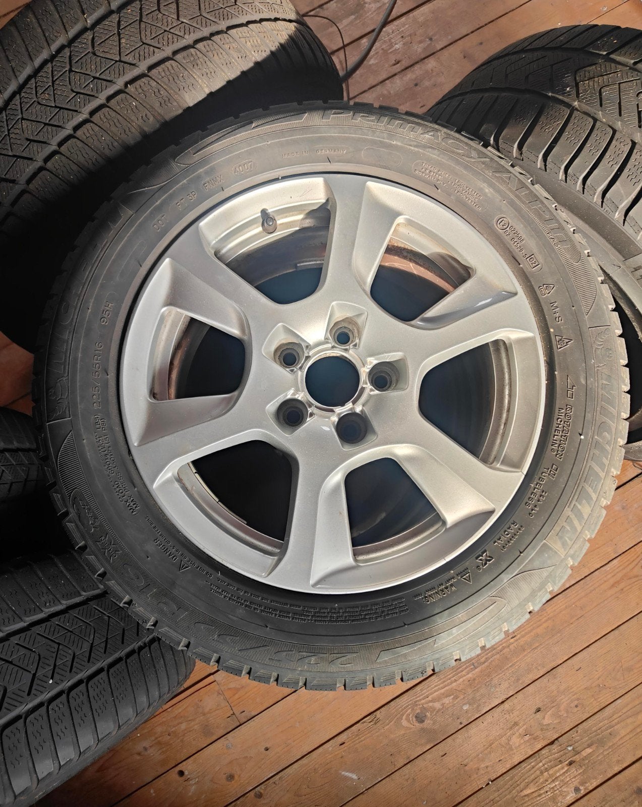 Michelin Winterbanden op Velgen - 225/55 R16, Auto-onderdelen, Gebruikt, 16 inch, Banden en Velgen, Personenwagen