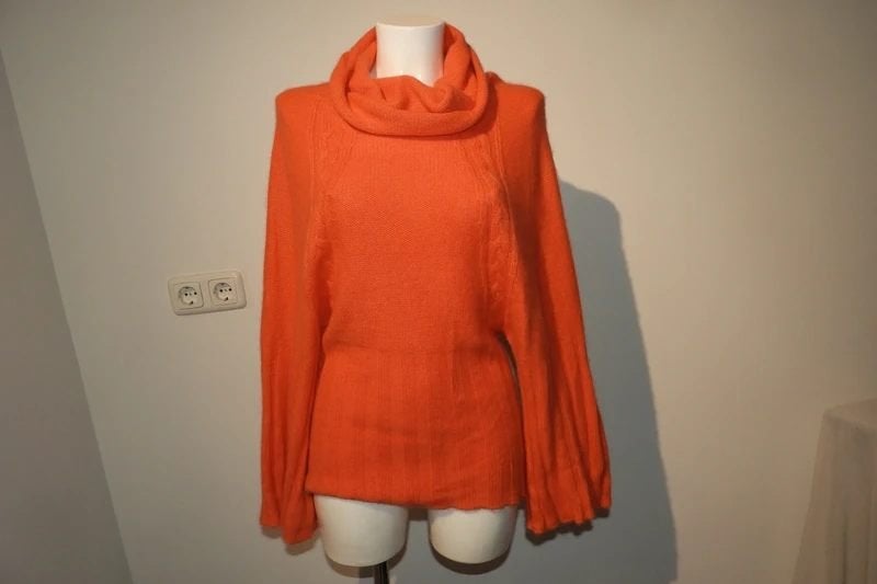 Blugirl folies super zachte baggy trui merk steentjes S/M, Verzenden, Oranje, Zo goed als nieuw, Blugirl Folies