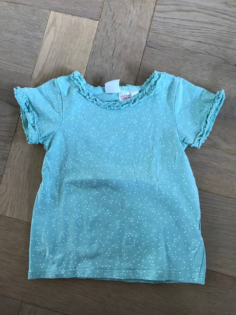 Leuk shirtje mintgroen witte stippen van H&M maat 80, Kinderen en Baby's, Babykleding | Maat 80, Gebruikt, Meisje, Ophalen of Verzenden