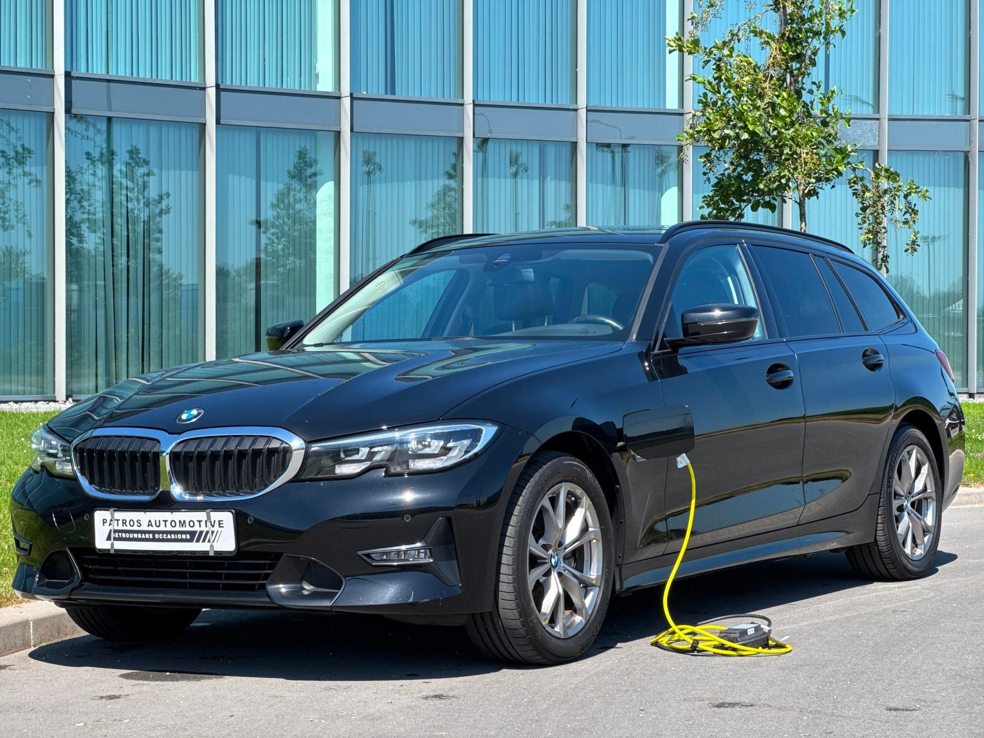 BMW 3-serie Touring 320e Sport Line PHEV // Panorama Dak //, Auto's, Achterwielaandrijving, Gebruikt, Zwart, 4 cilinders