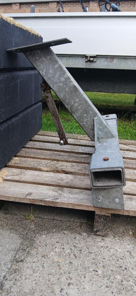 Lierbok van een Hapert K2000 uit 2000, Ophalen of Verzenden, Gebruikt