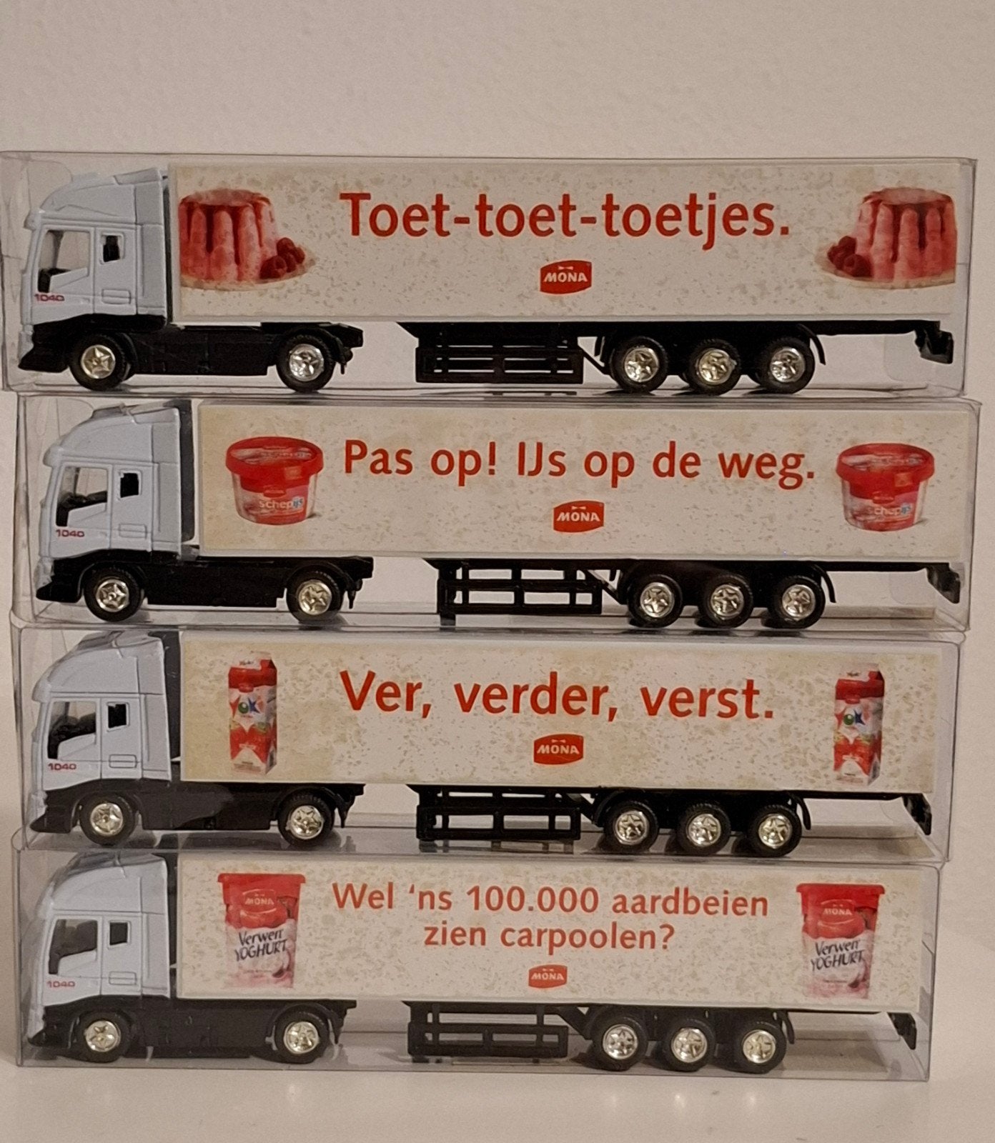 Mona vrachtwagenset - 4 stuks IVECO, Overige merken, 1:50 of kleiner, Nieuw, Ophalen of Verzenden