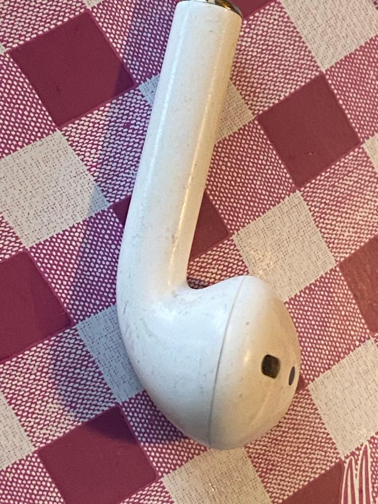 Apple AirPods A1523 1st Gen AirPod Right Ear Only, Ophalen of Verzenden, Gebruikt, Draadloos