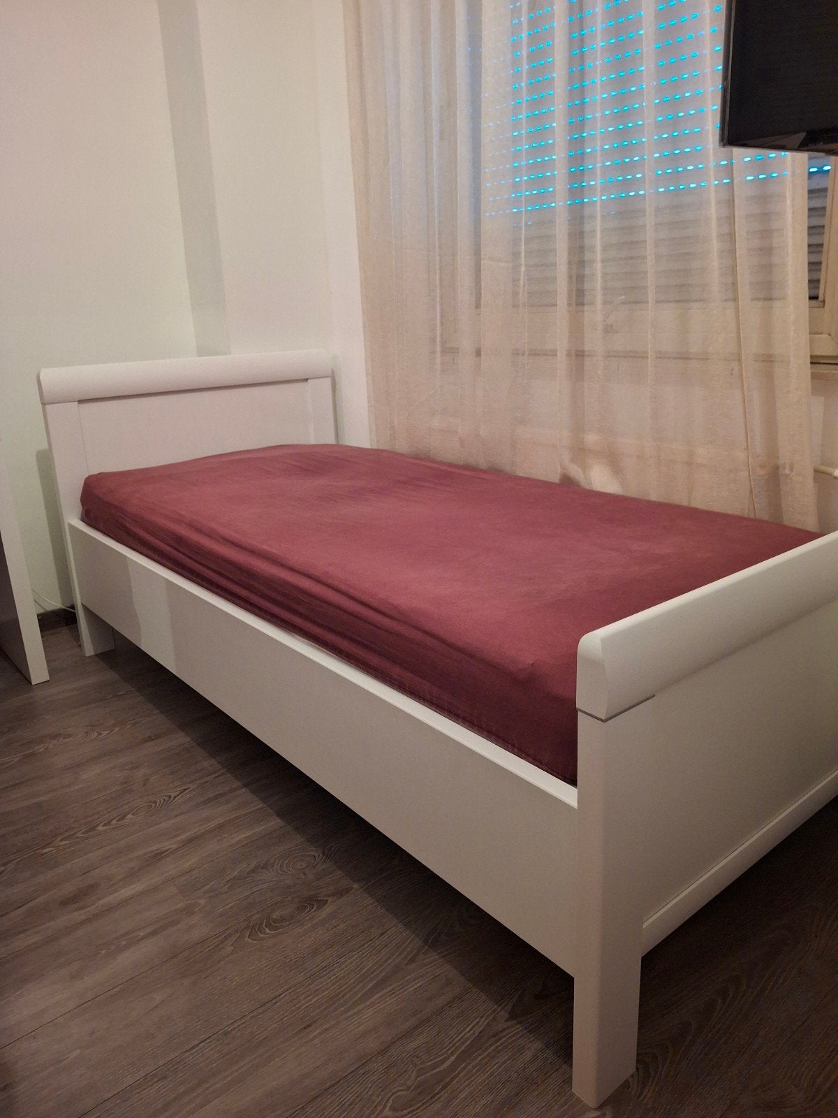 Wit eenpersoonsbed met lattenbodem, Gebruikt, 90 cm, Eenpersoons, Wit