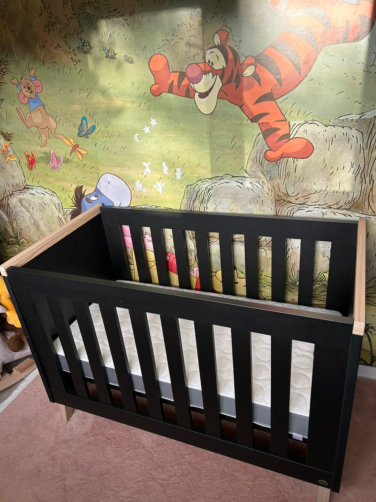 Complete babykamer zwart TWF, Kinderen en Baby's, Kinderkamer | Complete kinderkamers, Ophalen, Zo goed als nieuw, Jongetje of Meisje