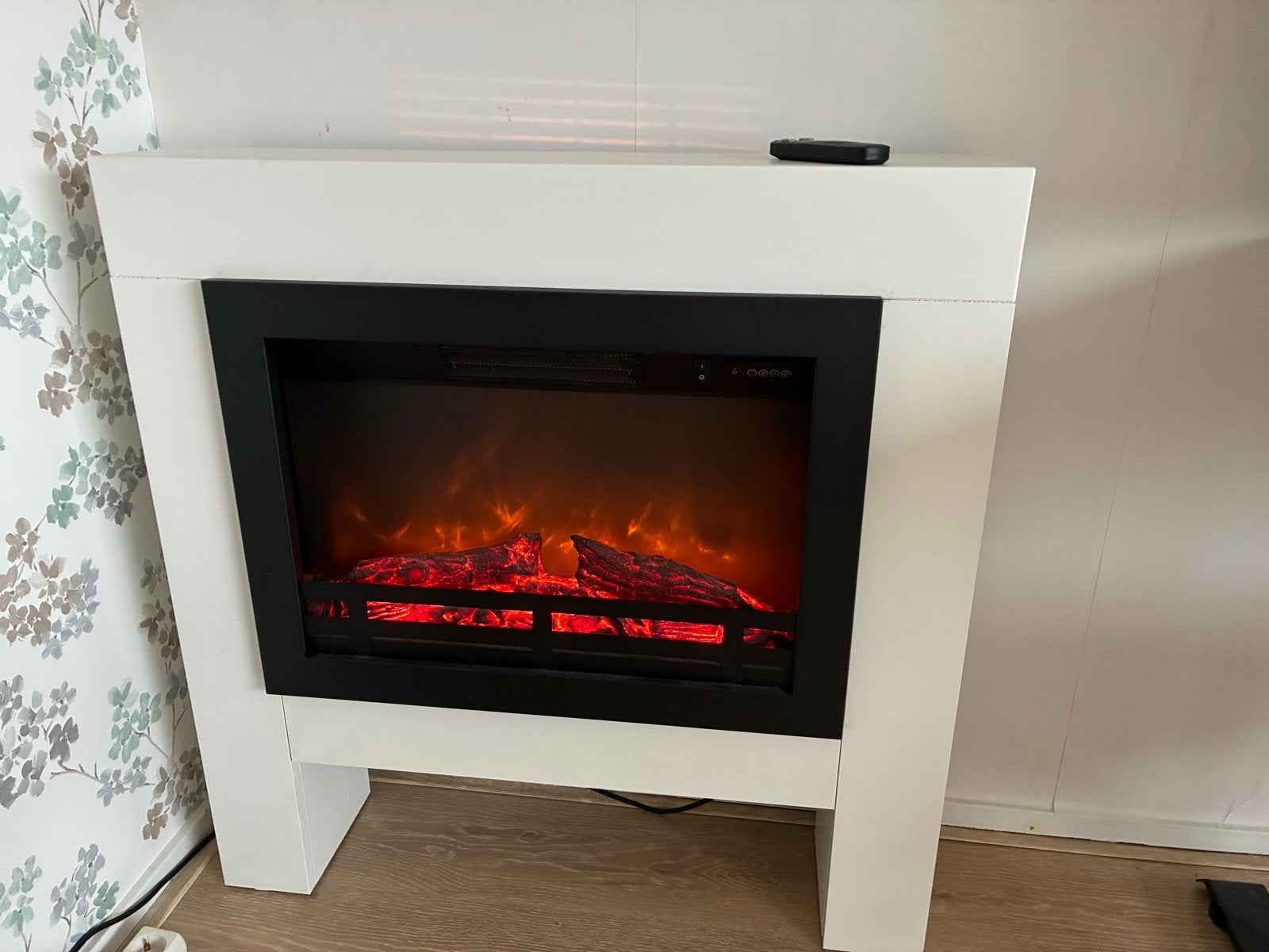 Ruby Fires elektrische haard met ombouw, Huis en Inrichting, Ophalen, Zo goed als nieuw, Vrijstaande haard, Elektrische haard