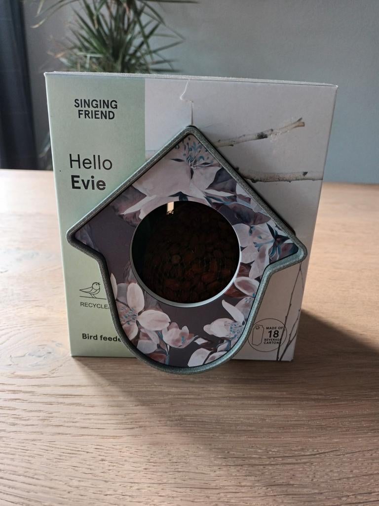 Nieuw Hello Evie nieuwe bird feeder met pindanetje pindas, Ophalen of Verzenden, Nieuw