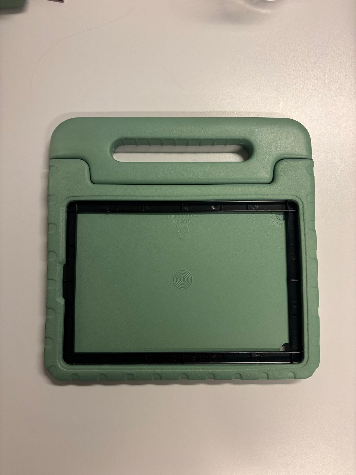 Groene kinderhoes voor tablet - Robuuste bescherming, Computers en Software, Ophalen of Verzenden, Nieuw, 10 inch, Bescherming voor- en achterkant