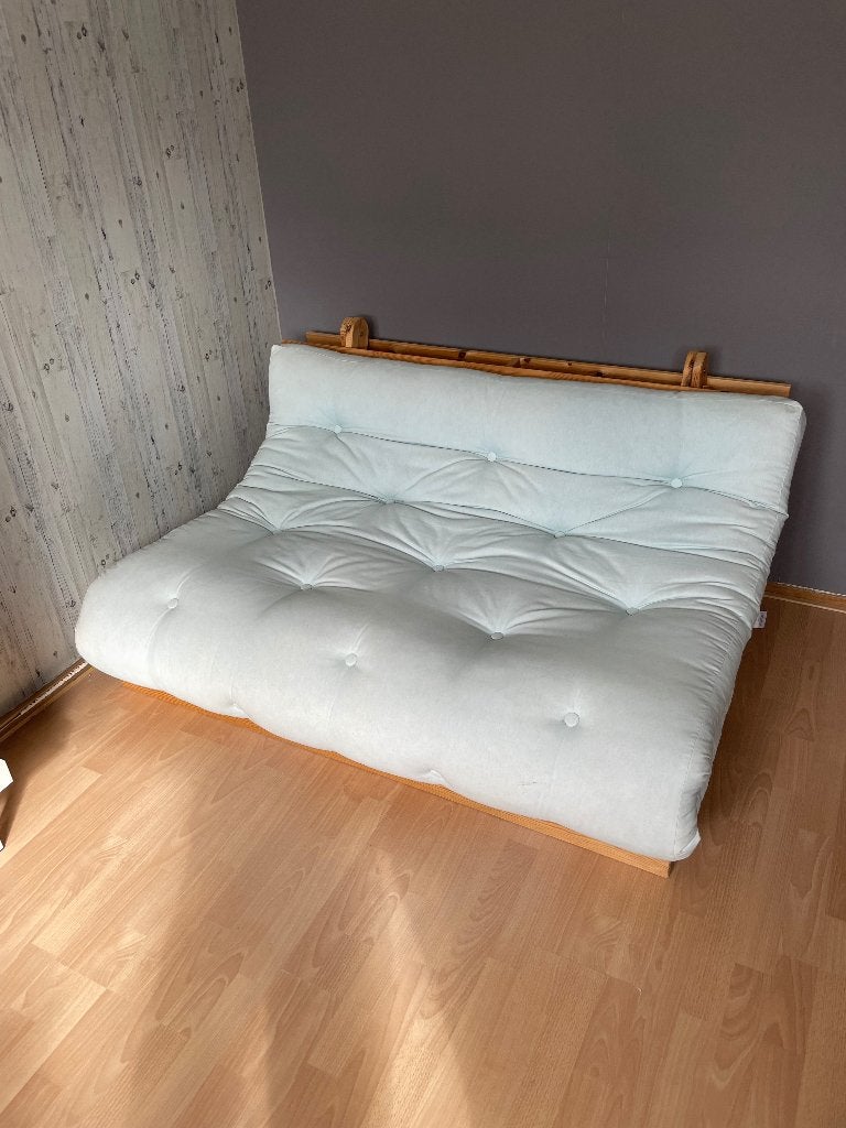 Slaapbank Karup Futton 140 x200cm, Huis en Inrichting, Ophalen, Gebruikt, 140 cm, Twijfelaar