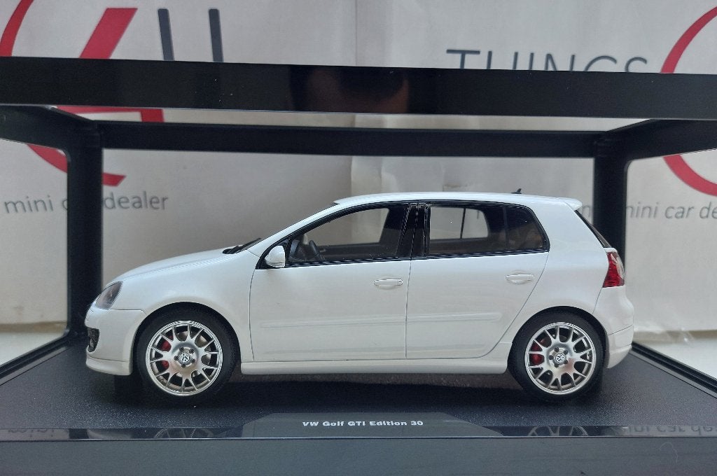 OttoMobile 1:18 Volkswagen Golf 5 GTI Edition 30 2007 wit, Hobby en Vrije tijd, Modelauto's | 1:18, Ophalen of Verzenden, Nieuw