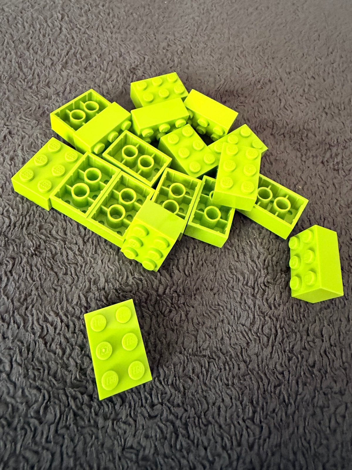 Lego 2x3 studs - 18 stuks - Losse stenen, fel groen, Ophalen of Verzenden, Gebruikt, Losse stenen, Lego