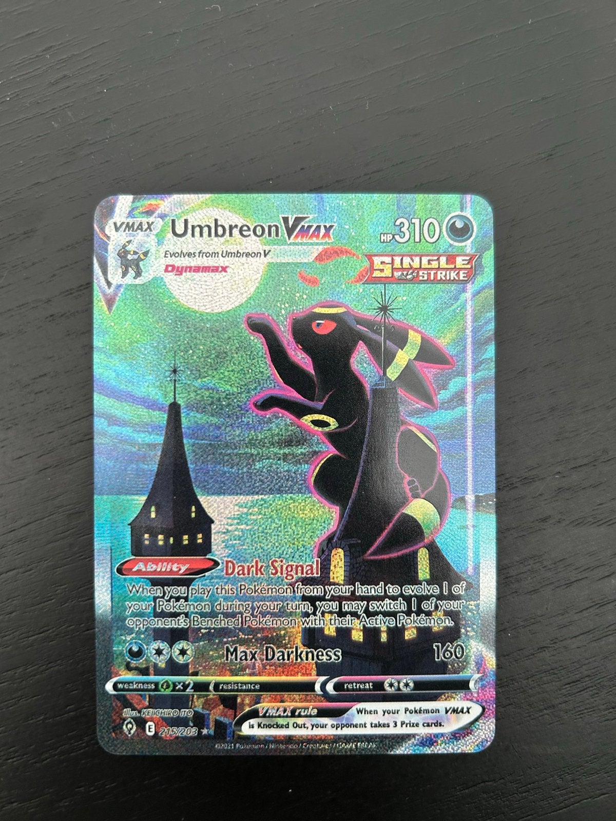 Pokémon Umbreon VMAX (Alternate Art) - Evolving Skies, Ophalen of Verzenden, Zo goed als nieuw, Losse kaart, Foil