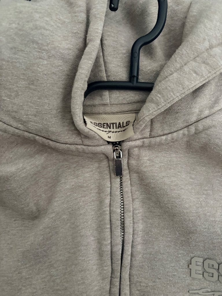 Essentials pak, Ophalen of Verzenden, Zo goed als nieuw, Maat 48/50 (M)
