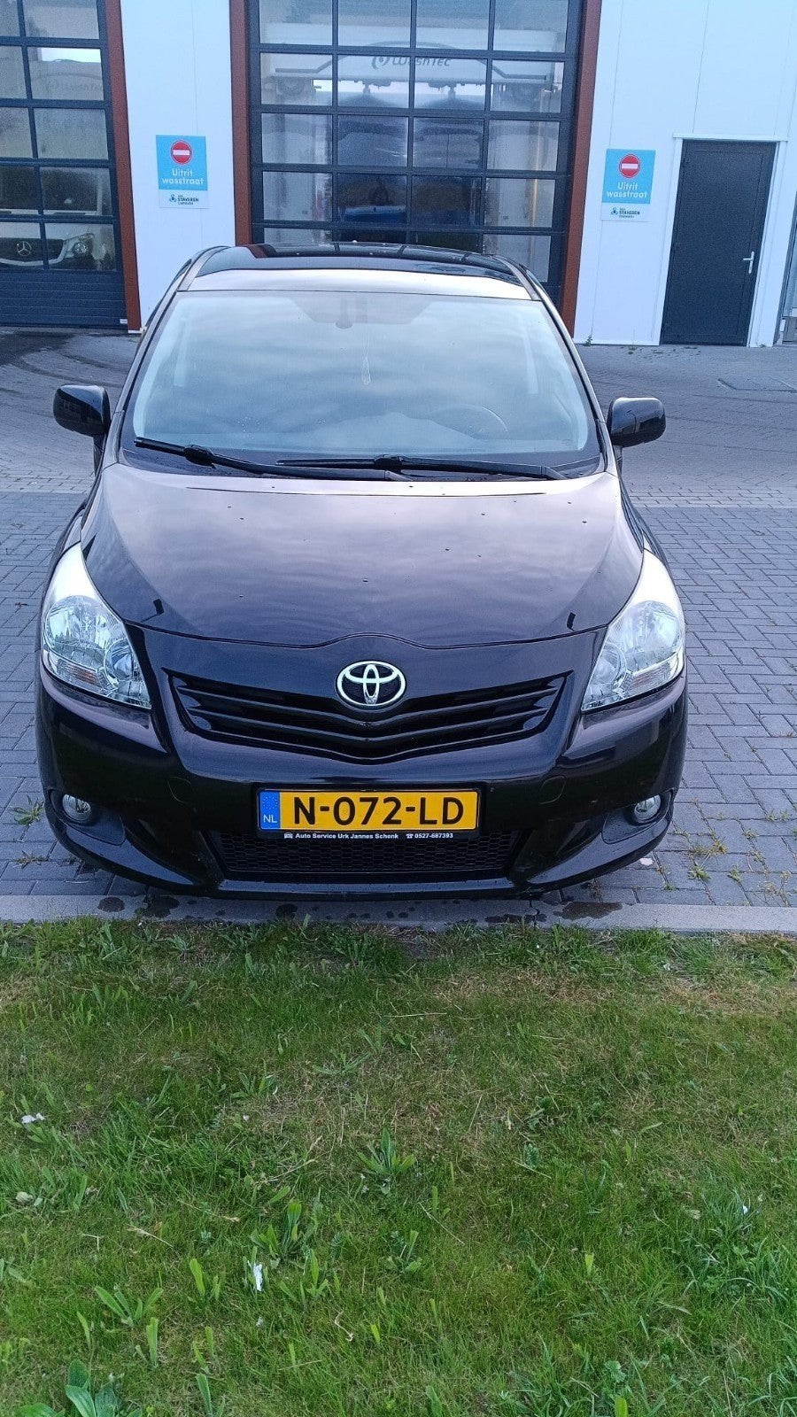 Toyota Verso 1.8 2009 Zwart Benzine/LPG Nieuwe APK, Auto's, Zwart, Zwart, 75 €/maand, Particulier