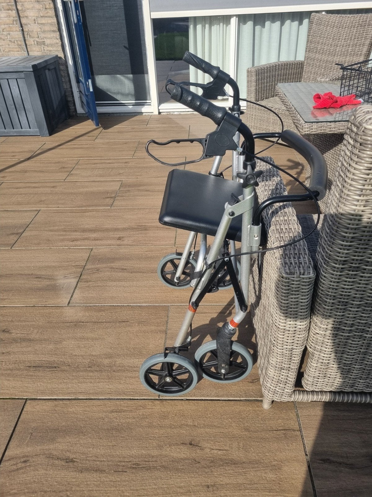 zgan stabiele rollator met boodschappenmandje, Ophalen