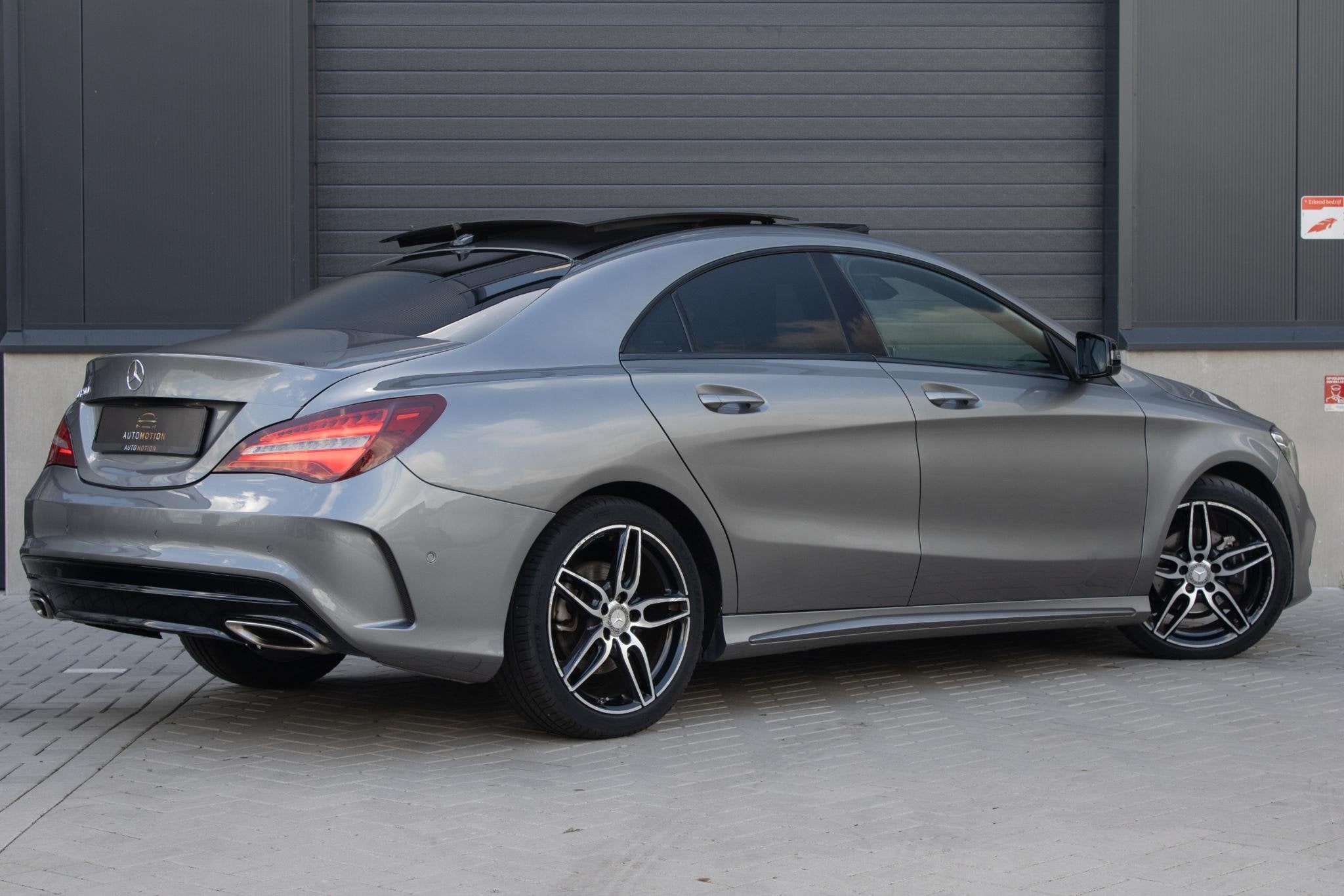 Mercedes-Benz CLA-klasse 200 Prestige PANO CAMERA MEMORY CRU, Gebruikt, Euro 6, 19 km/l, Sedan