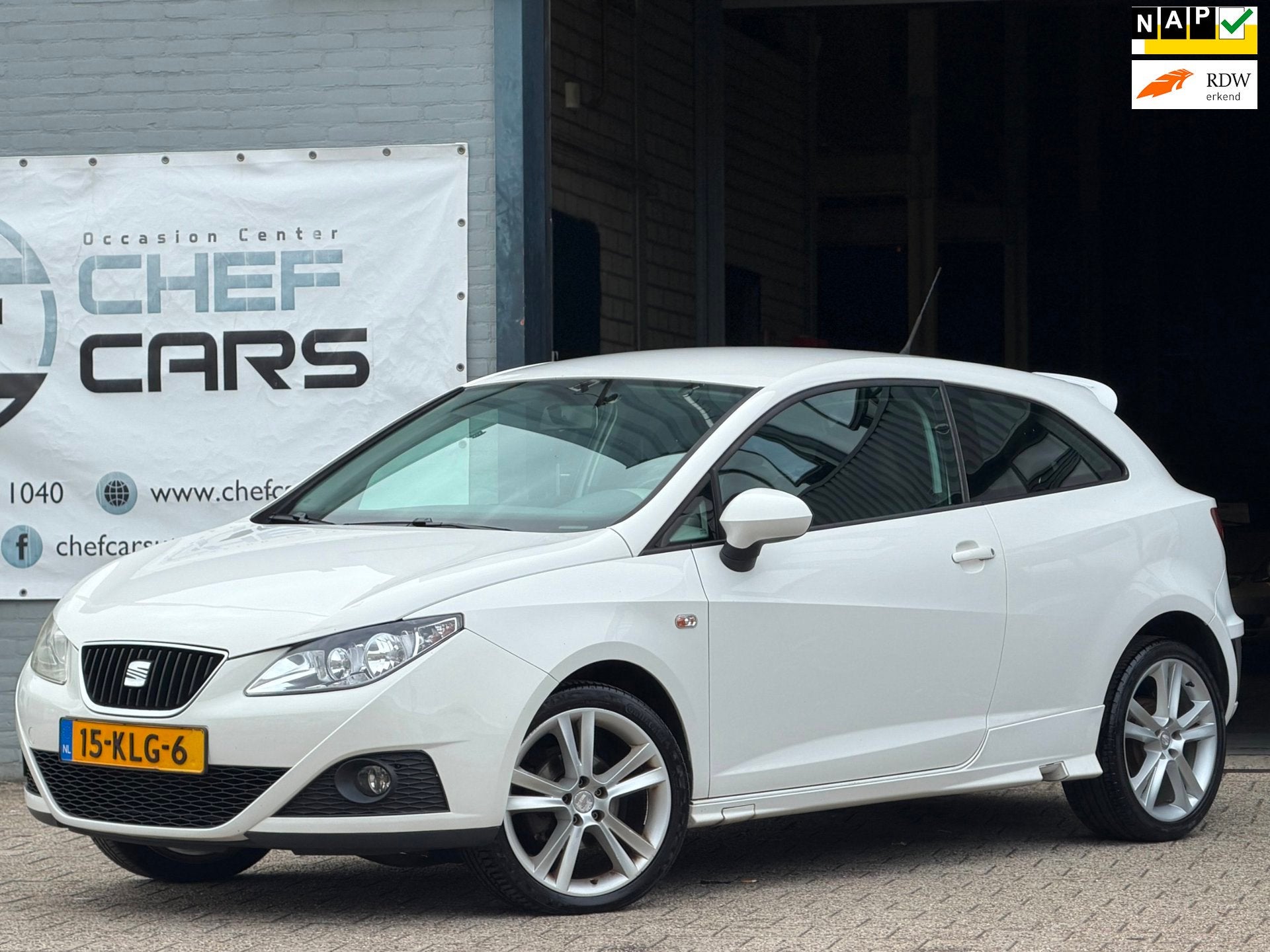 Seat Ibiza SC 1.4|NAP|NIEUWEAPK|AIRCO|CRUISE|17''FR|DISTRVV!, Auto's, Seat, Voorwielaandrijving, Zwart, 4 cilinders, Origineel Nederlands