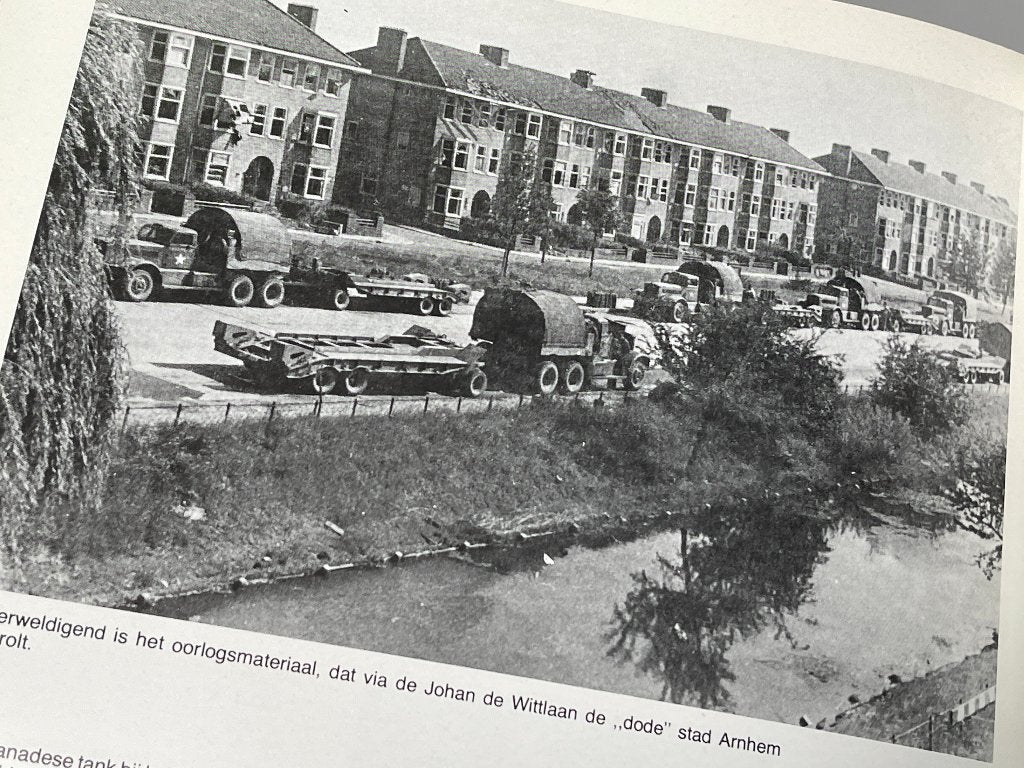 3 x Arnhem   Tweede Wereldoorlog, Verzamelen, Militaria | Tweede Wereldoorlog, Ophalen of Verzenden, Overige soorten, Nederland