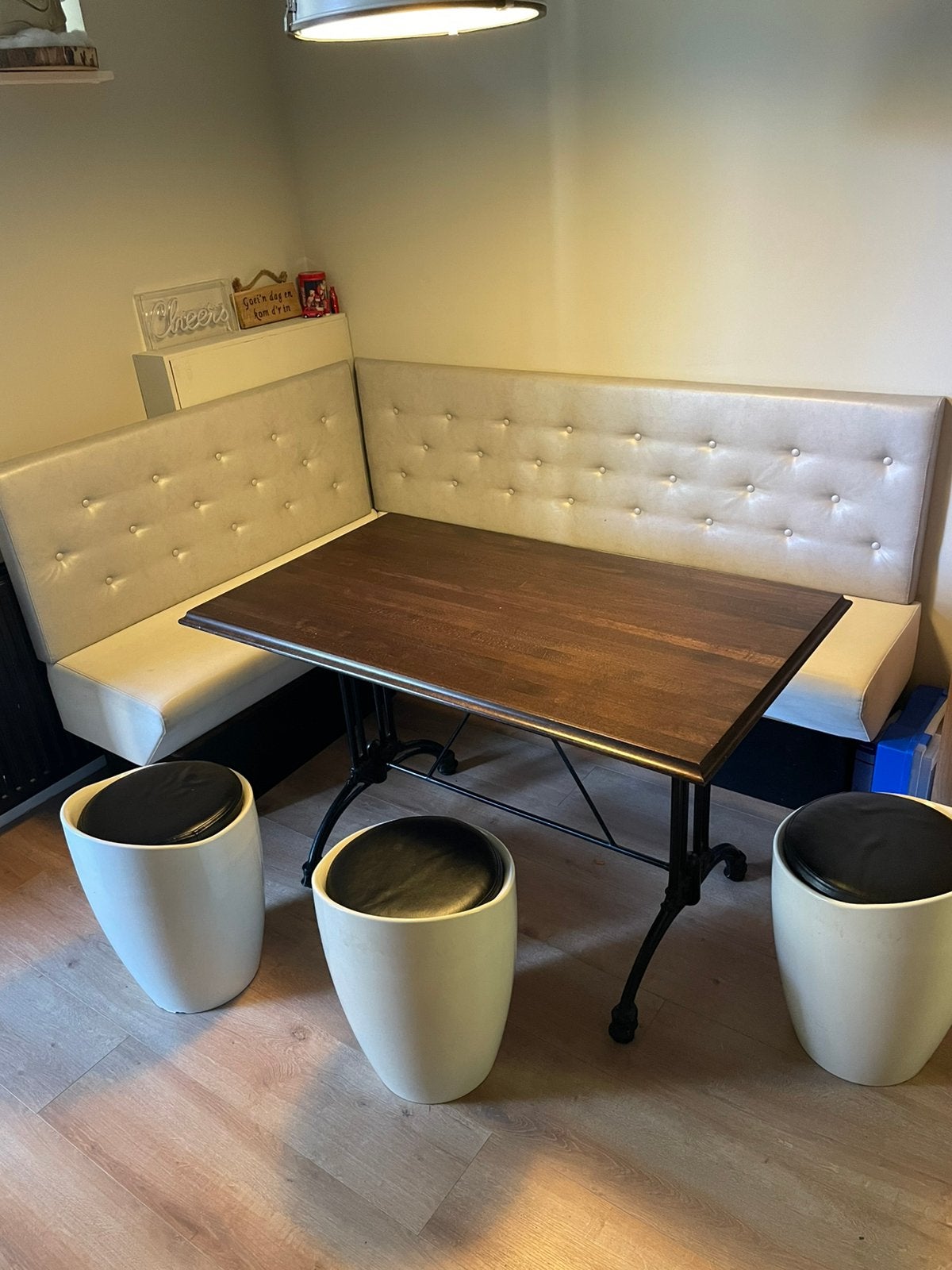 Hele leuke hoekzit met tafel, Huis en Inrichting, Ophalen