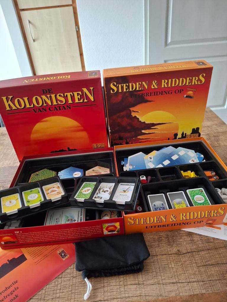 Kolonisten van catan  met uitbreiding steden en ridders, Ophalen of Verzenden