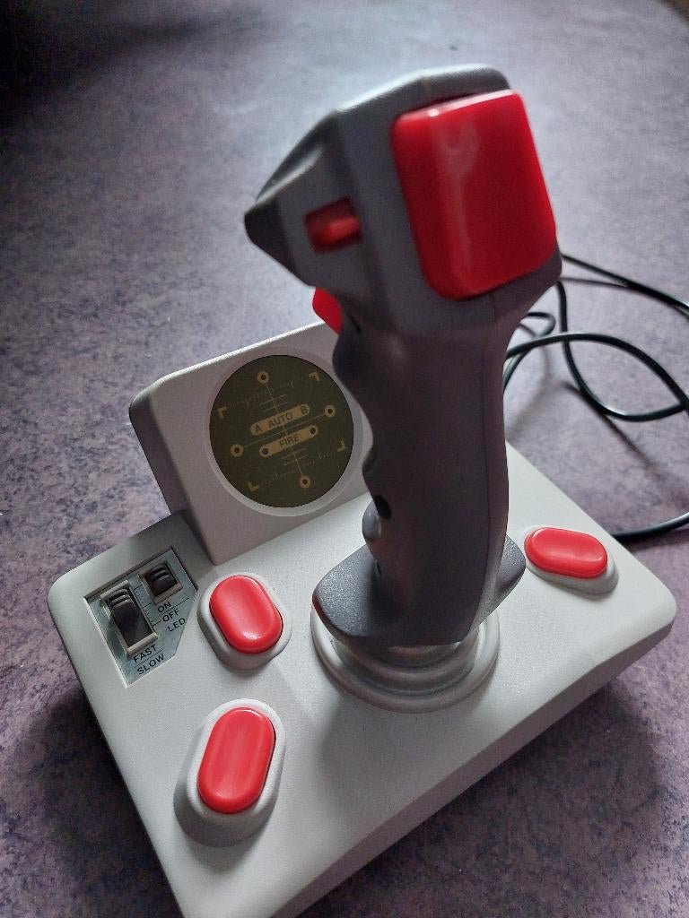 Quickjoy N-pro, Ophalen of Verzenden, Gebruikt, NES, Overige controllers