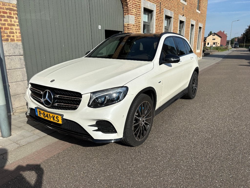 Mercedes-Benz GLC 350 e Plug-in Hybrid 327pk 4MATIC, Auto's, Automaat, 4 cilinders, SUV of Terreinwagen, Te koop