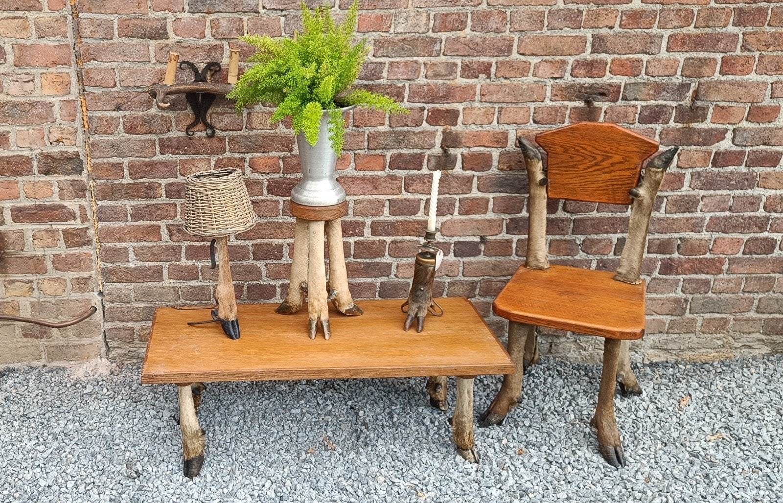 Vintage tafeltje en stoeltje met herten pootjes, Ophalen