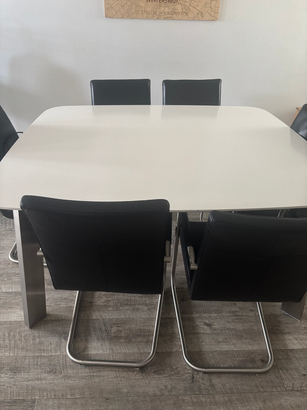 Eettafel met 6 stoelen - Wit blad, RVS onderstel, Ophalen, Overige materialen, Gebruikt, 100 tot 150 cm