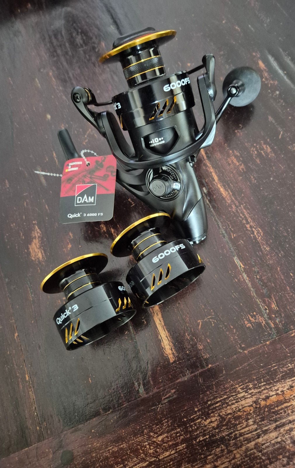DAM Quick 3 6000FS. plus 2x extra spoel! nieuw., Watersport en Boten, Hengelsport | Karpervissen, Plus xtra spoelen, Molen, 6000 FS