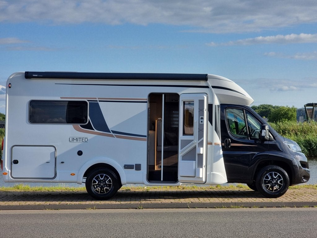 Bürstner Limited IT 660, Caravans en Kamperen, 6 tot 7 meter, Bedrijf, Tot en met 6, Cassettetoilet