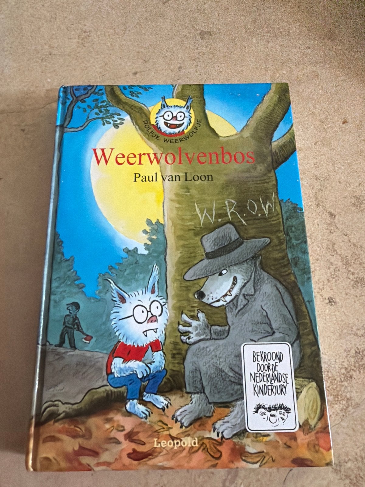 Dolfje Weerwolfje: Weerwolvenbos - Paul van Loon, Boeken, Ophalen of Verzenden, Zo goed als nieuw, Fictie