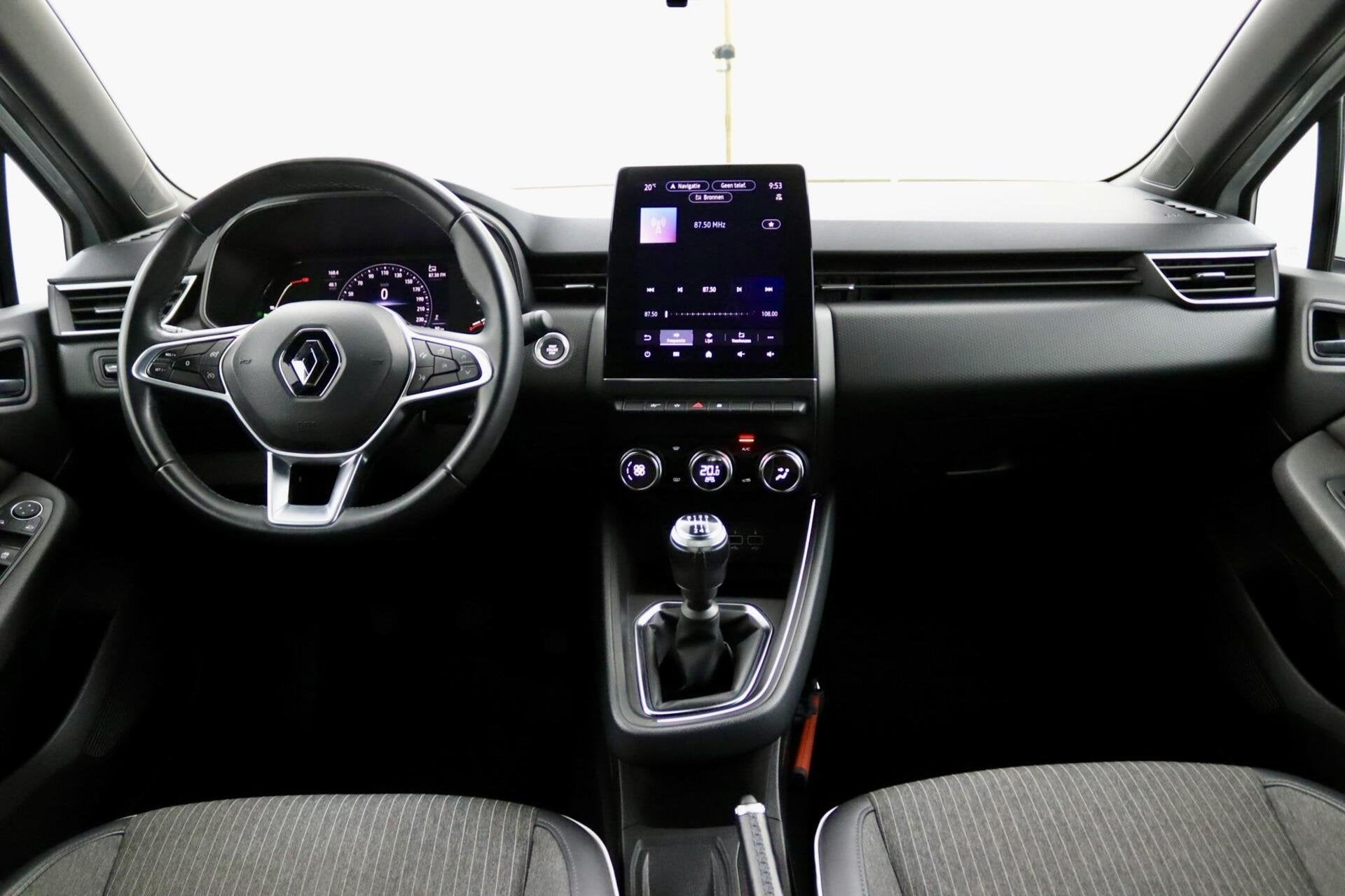 Renault Clio 1.0 TCe Intens wit, Gebruikt, Euro 6, Parkeersensor, Origineel Nederlands