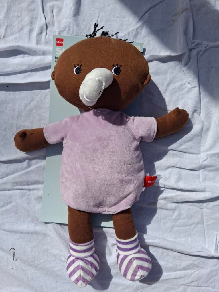 Nieuwe Hema babypop met magnetische speen, Kinderen en Baby's, Speelgoed | Poppen, Ophalen of Verzenden