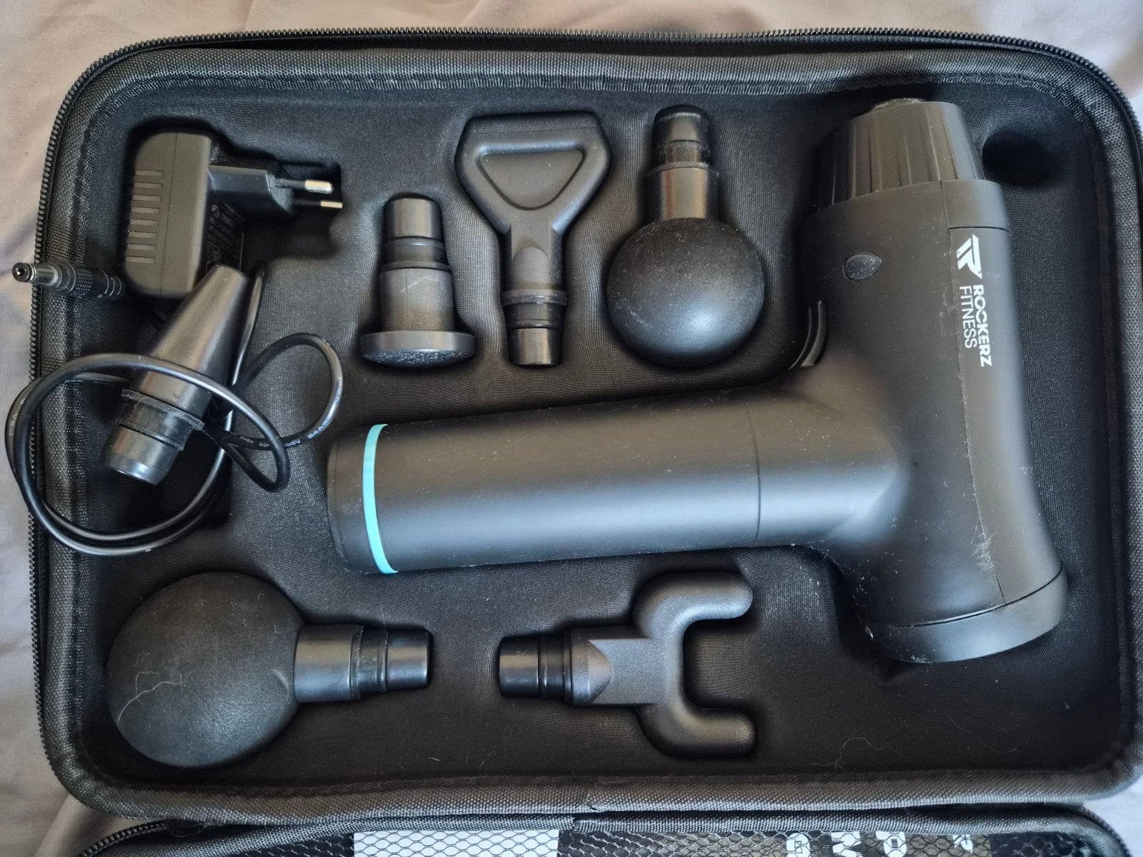 Rockerz Fitness Massage Gun met 6 opzetstukken, Ophalen of Verzenden, Zo goed als nieuw, Apparaat