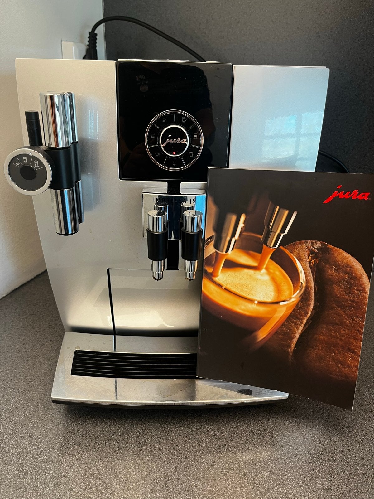 Jura ENA 9 One Touch volautomatische koffiemachine, Afneembaar waterreservoir, Gebruikt, Koffiemachine, 2 tot 4 kopjes