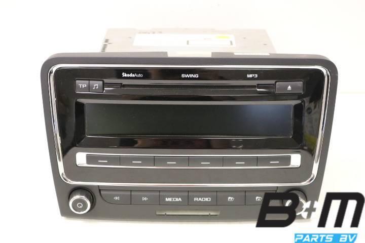 Originele swing radio/CD Skoda Superb 2008 - 2013 3T0035186, Gebruikt
