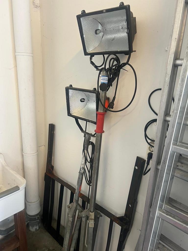 Bouw gereedschappen Aluminium ladder, bouwlampen palletwage,, Ophalen, Gebruikt, Ladder, Opvouwbaar of Inschuifbaar