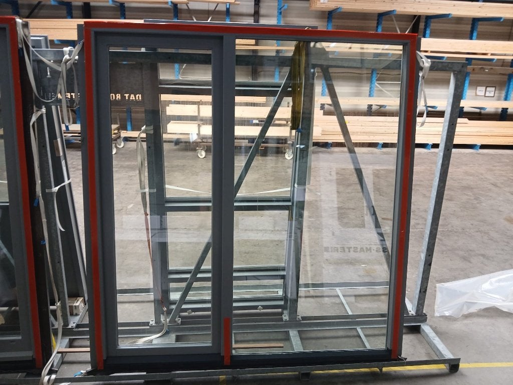 Nieuw gevelkozijn met glazen buitendeur – 2424 2605 mm, Doe-het-zelf en Verbouw, Ophalen, Nieuw, Inclusief glas, 225 cm of meer