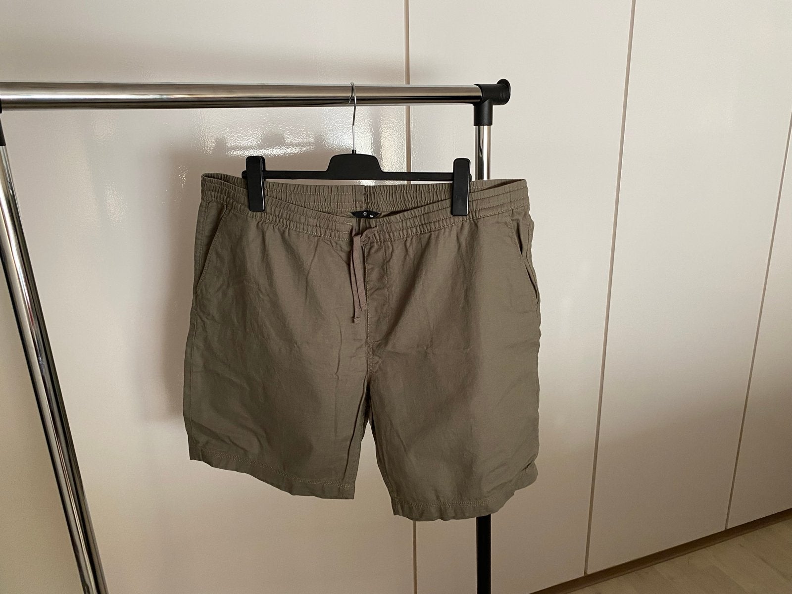 C&A Korte Broek, Ophalen of Verzenden, Zo goed als nieuw, Overige maten, Groen