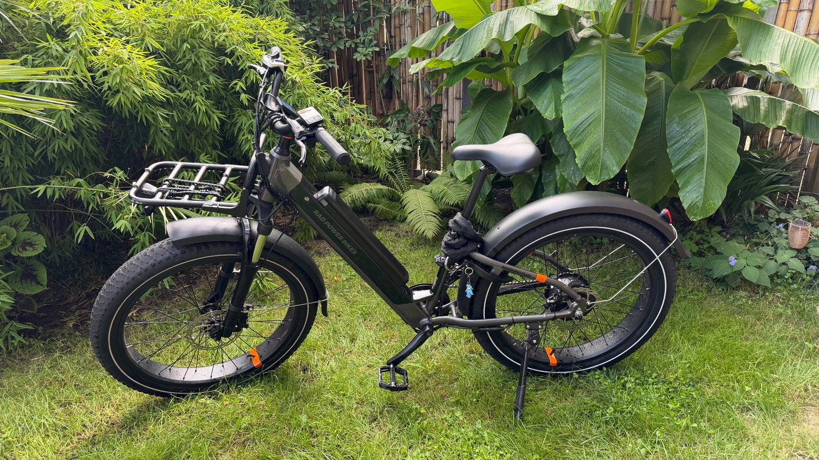 RadRhino 6+ step-thru met veel extra's, Zo goed als nieuw, 51 tot 55 cm, 50 km per accu of meer, Ophalen