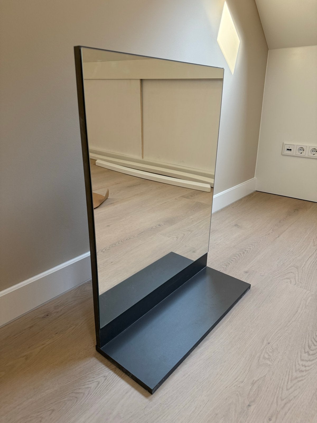 Wastafel spiegel met plankje, 50x67cm, Huis en Inrichting, Woonaccessoires | Spiegels, Ophalen, Zo goed als nieuw, Minder dan 100 cm