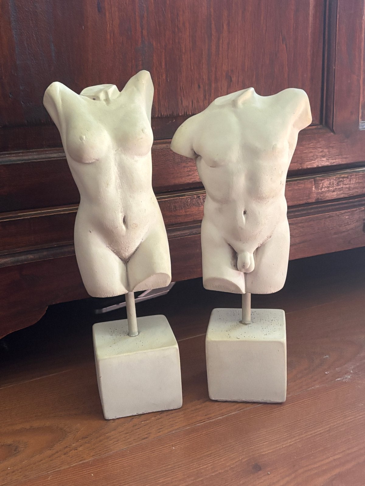 2 Keramieken Torso's op Sokkel - Jaren '90, Ophalen, 20 - 50 cm, Beeld, Beige