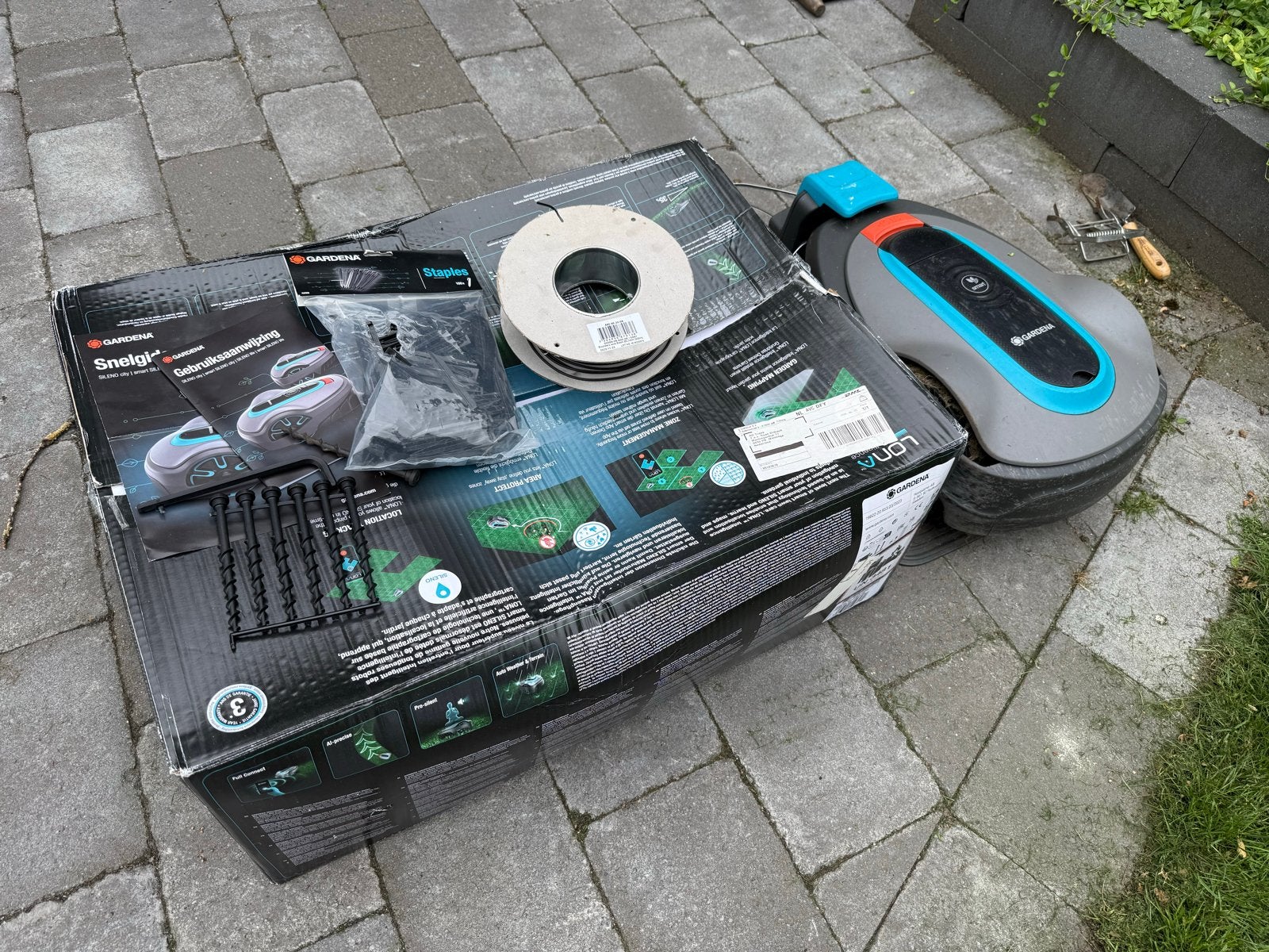 Gardena Smart Sileno City Robotmaaier 400m², Ophalen, Cirkelmaaier, Minder dan 30 cm, Accu-grasmaaier