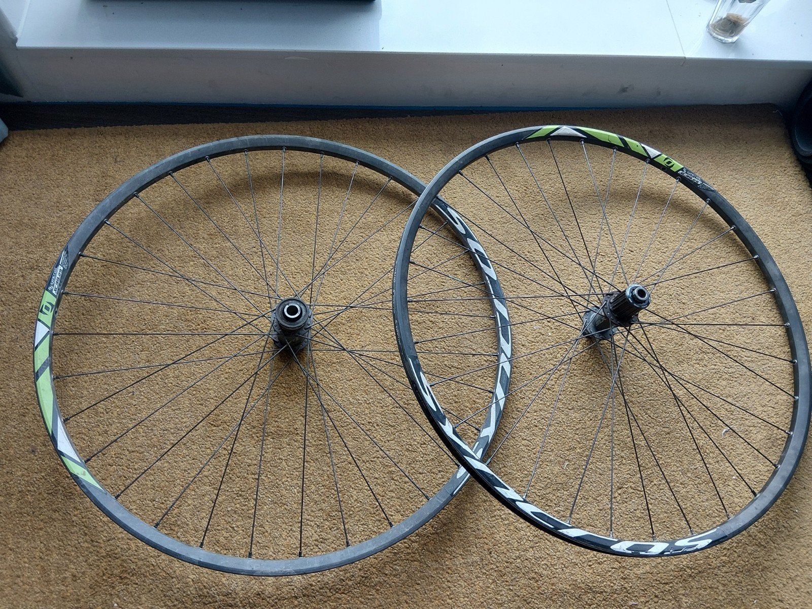 29 inch mtb wielen met Shimano naven, Ophalen, Gebruikt