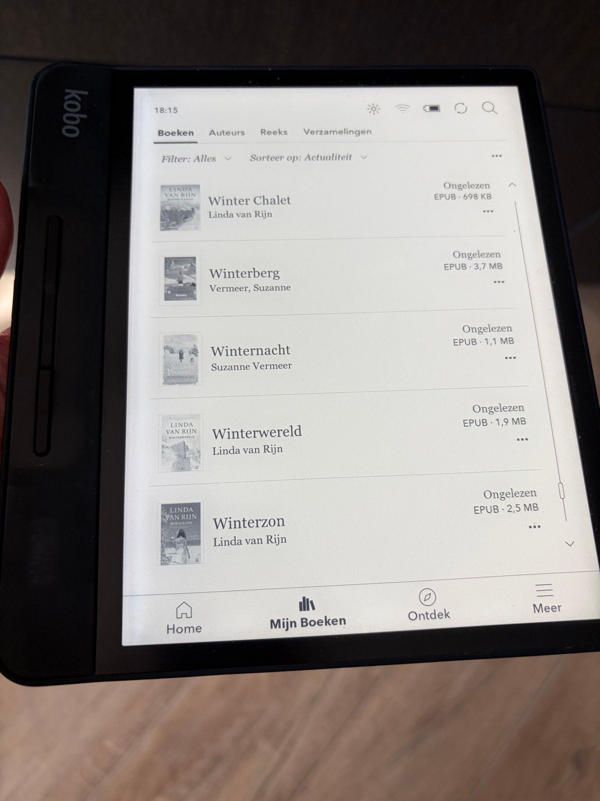 Kobo Forma e-reader met mooie slaaphoes - Zo goed als nieuw, 8 GB, Bluetooth, 8 inch, Ophalen of Verzenden